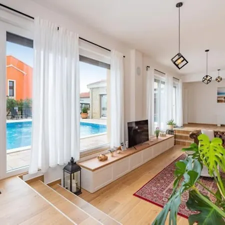 Bonaca Villa *
