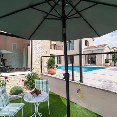 Bonaca Villa *